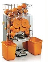 Automatic orange juicer